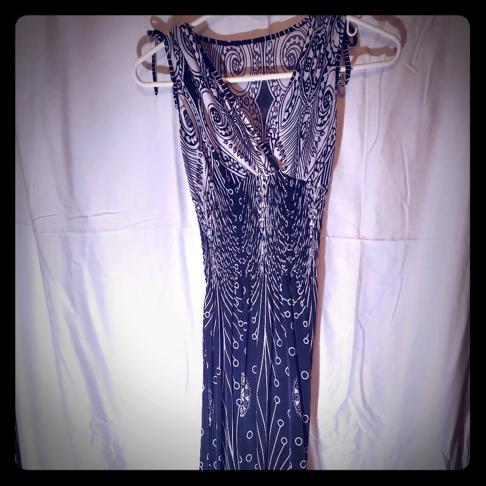 Black and whit dress